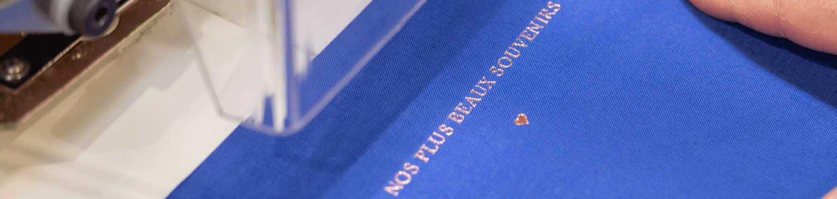 Nico, façonnier-relieur à l'Atelier Rosemood