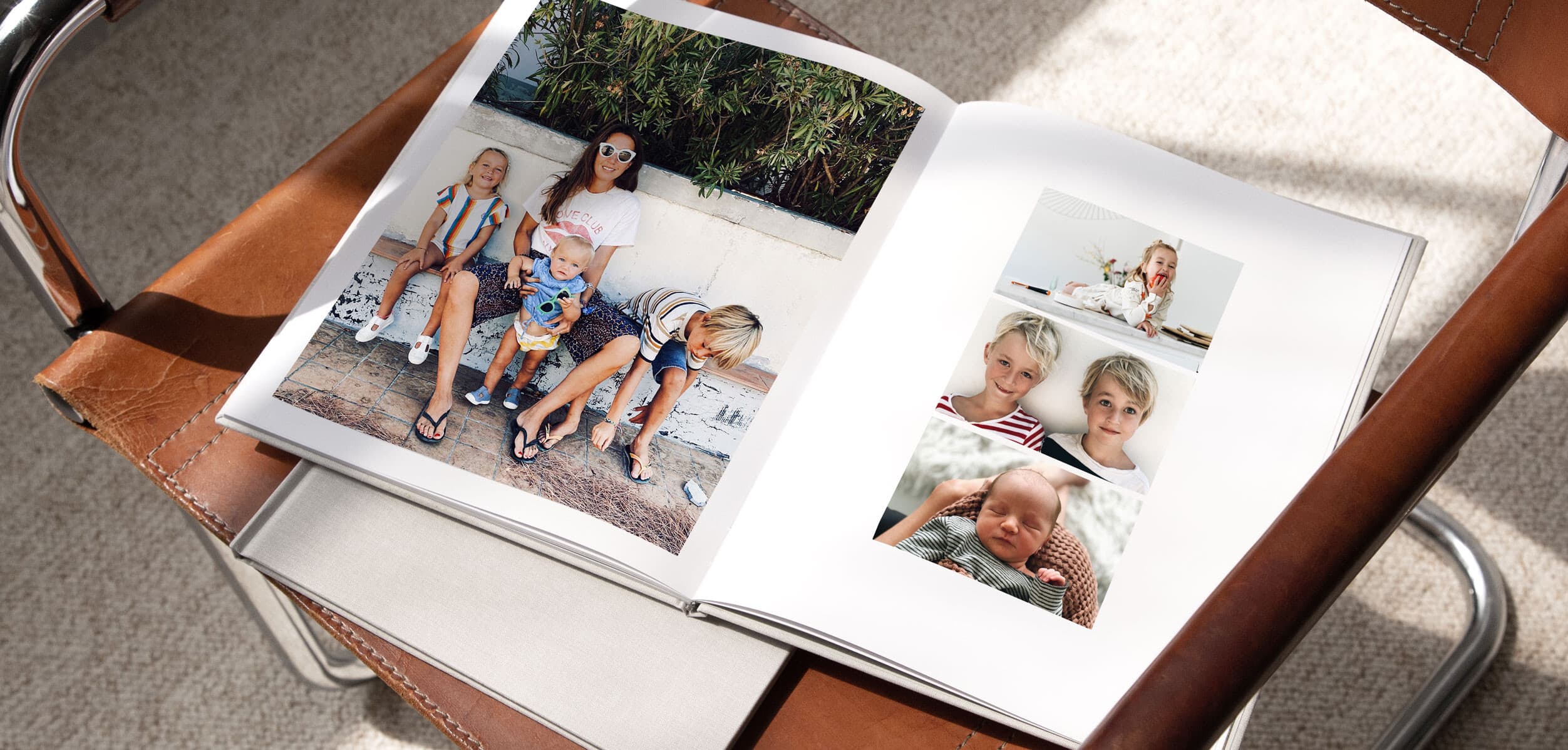 Album photo couverture en tissu avec photo embossée ouvert