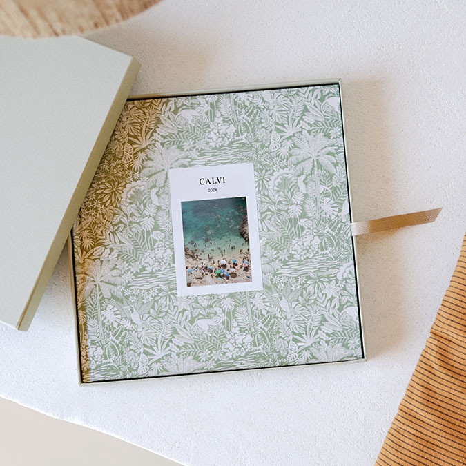 Livre photo couverture tissu photo embossée