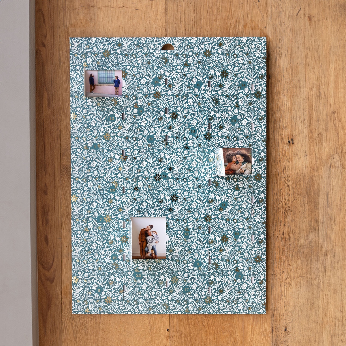 Calendrier de l'Avent Mille fleurs doré à chaud